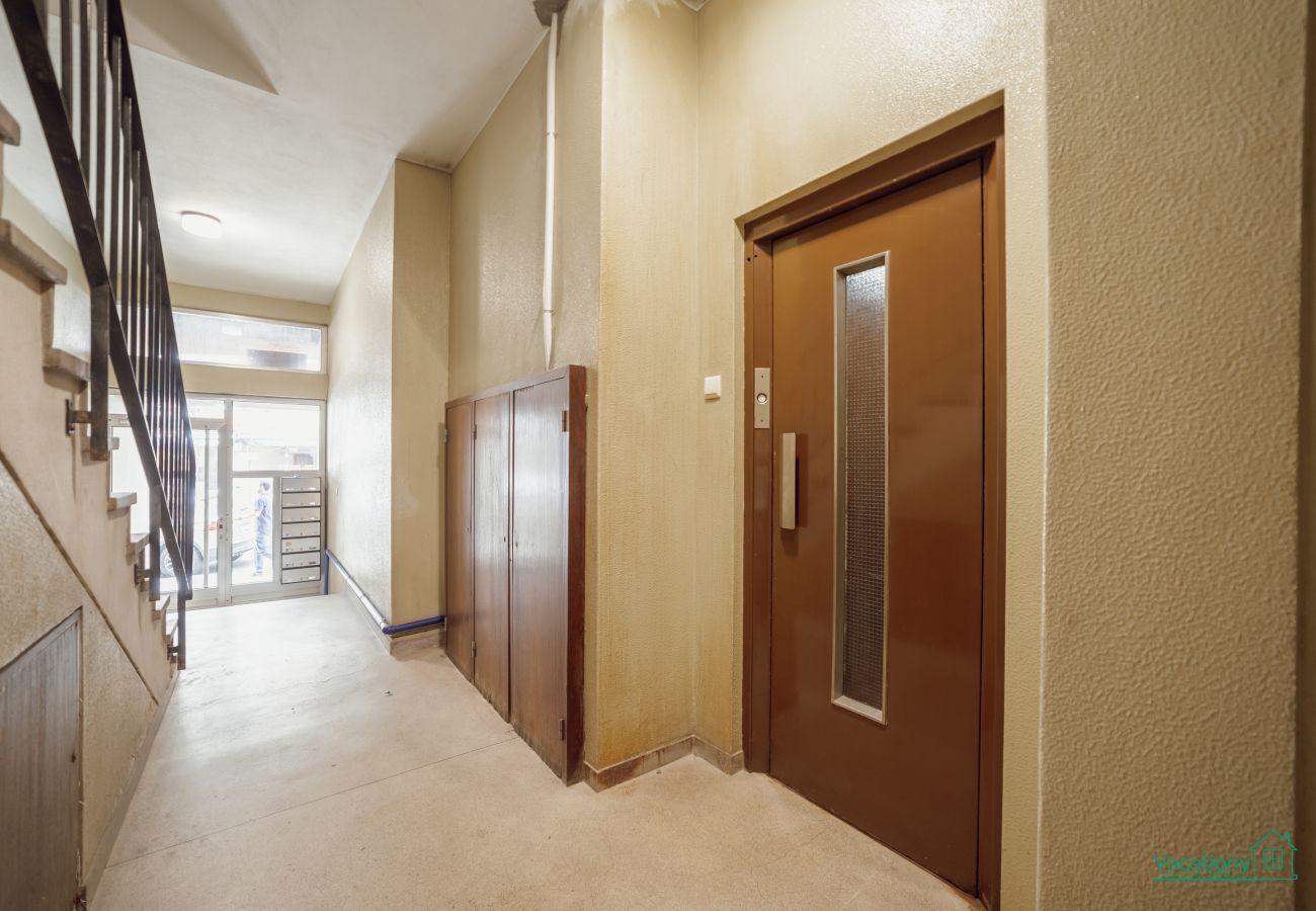 Apartment in Porto - DOWNTOWN PREMIUM with BALCONY by VACATIONY