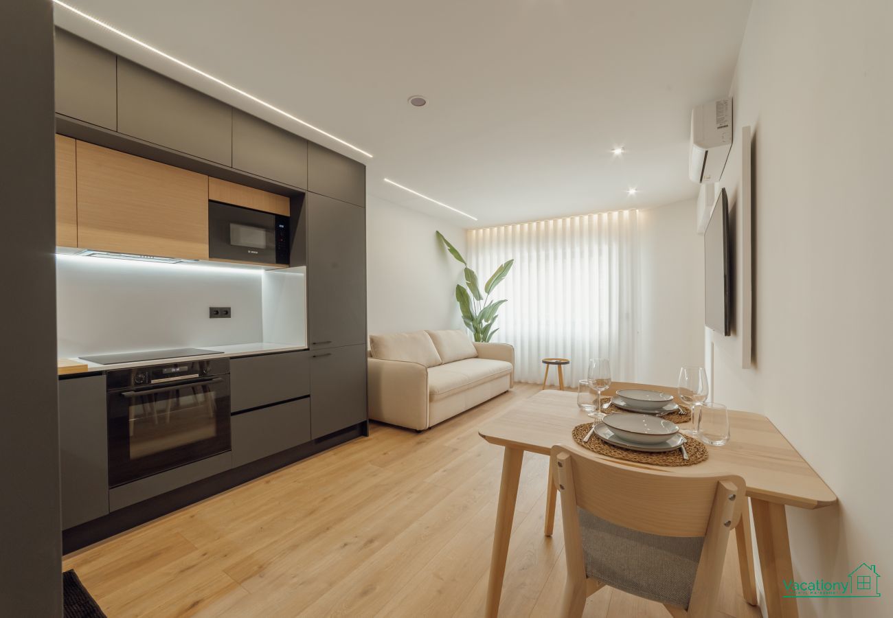 Apartment in Porto - DOWNTOWN PREMIUM with BALCONY by VACATIONY