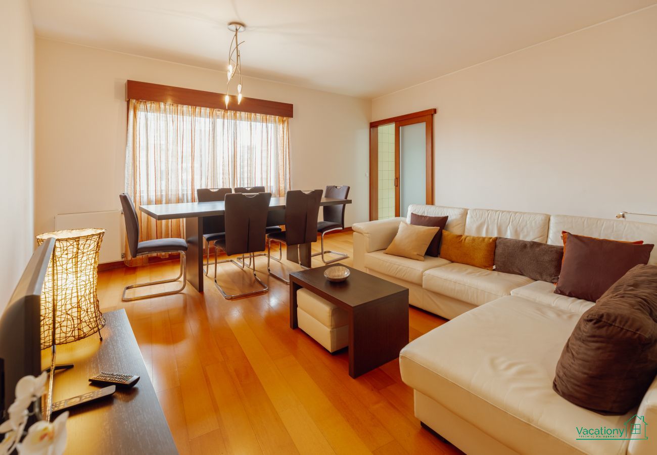Apartment in Porto - DOWNTOWN DELUXE 3 by VACATIONY