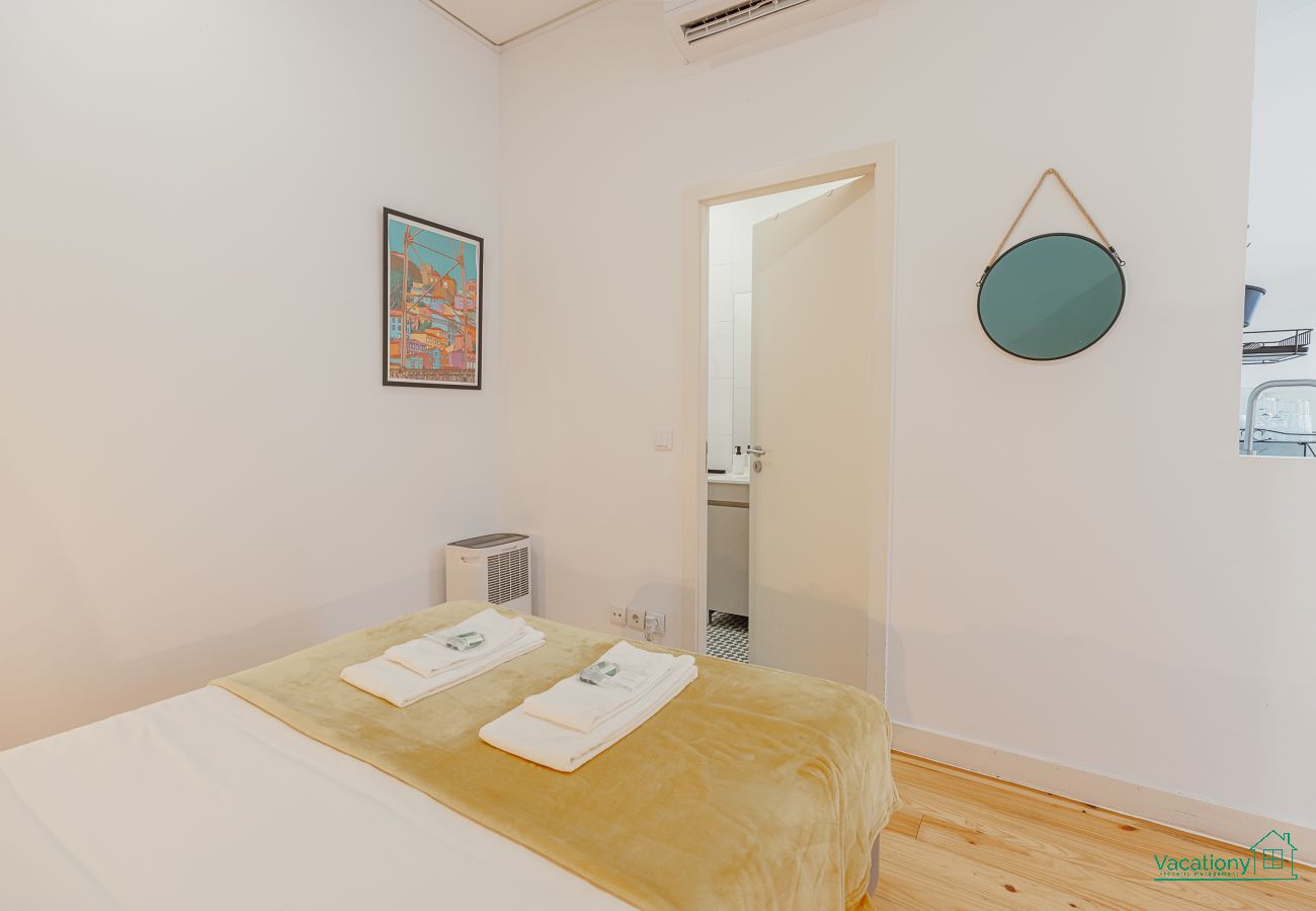 Apartment in Porto - MARQUES 1243 STUDIO by VACATIONY