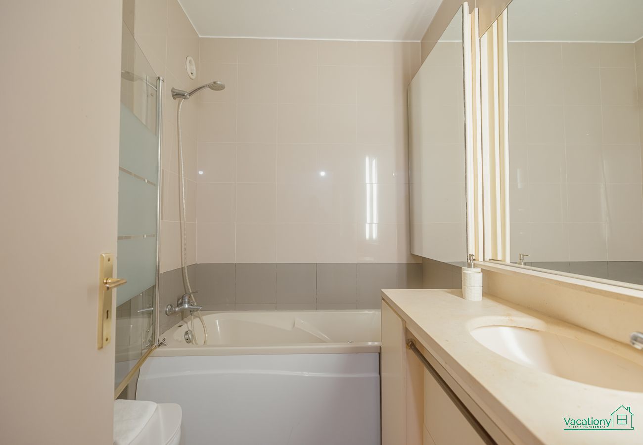 Apartment in Matosinhos - MATOSINHOS OCEAN VIEW by VACATIONY