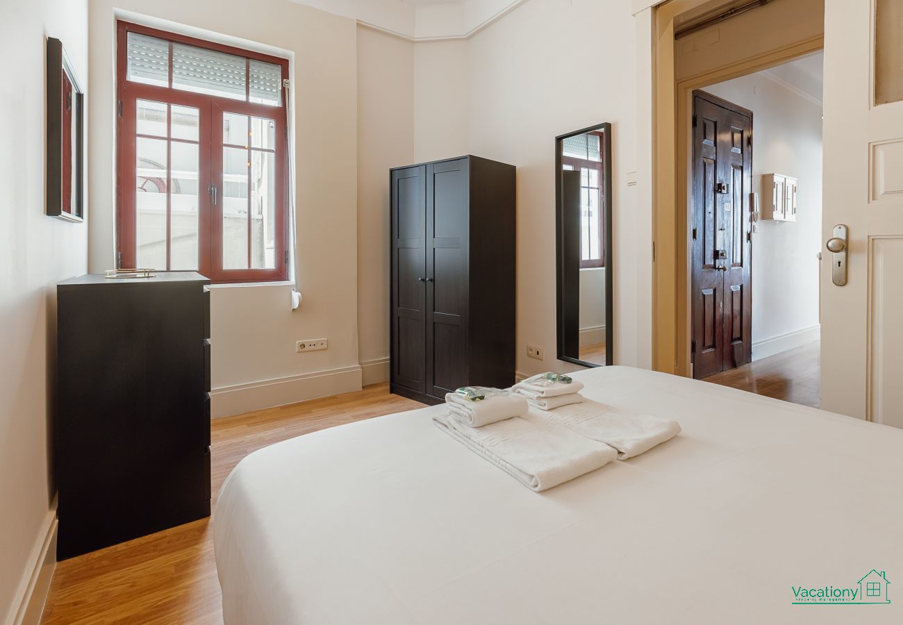 Apartment in Porto - CITY CENTER TERRACE APARTMENT by VACATIONY