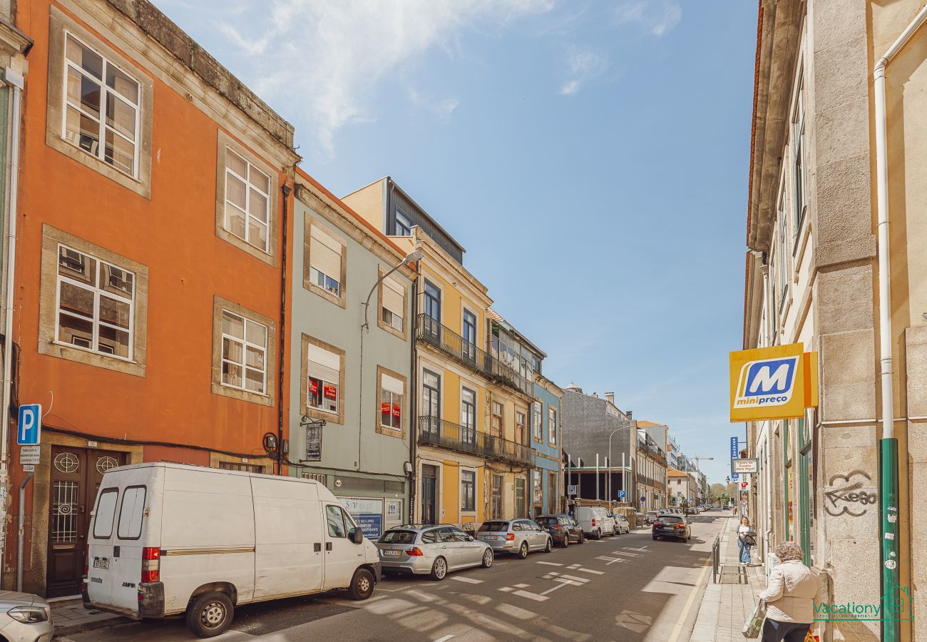 Apartment in Porto - BOAVISTA CHARMING by VACATIONY