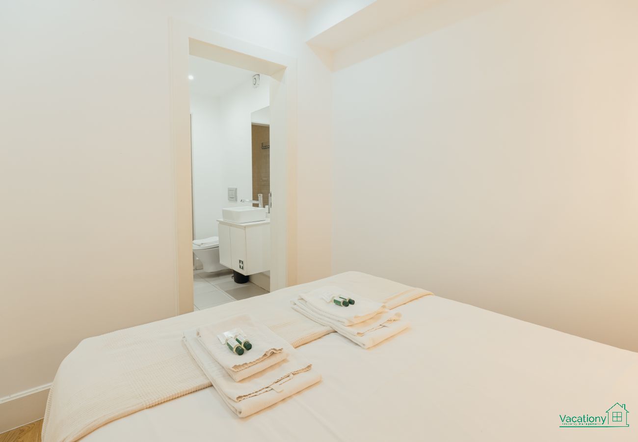 Apartment in Porto - HEART OF THE CITY APARTMENT by VACATIONY