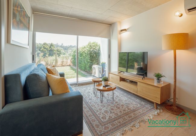 Apartamento en Vila Nova de Gaia - AMAZING DESIGN GARDEN with POOL by VACATIONY