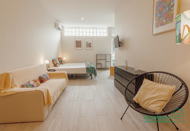 Estudio en Porto - COLORFUL STUDIO 3 MUNICIPAL POOL by VACATIONY