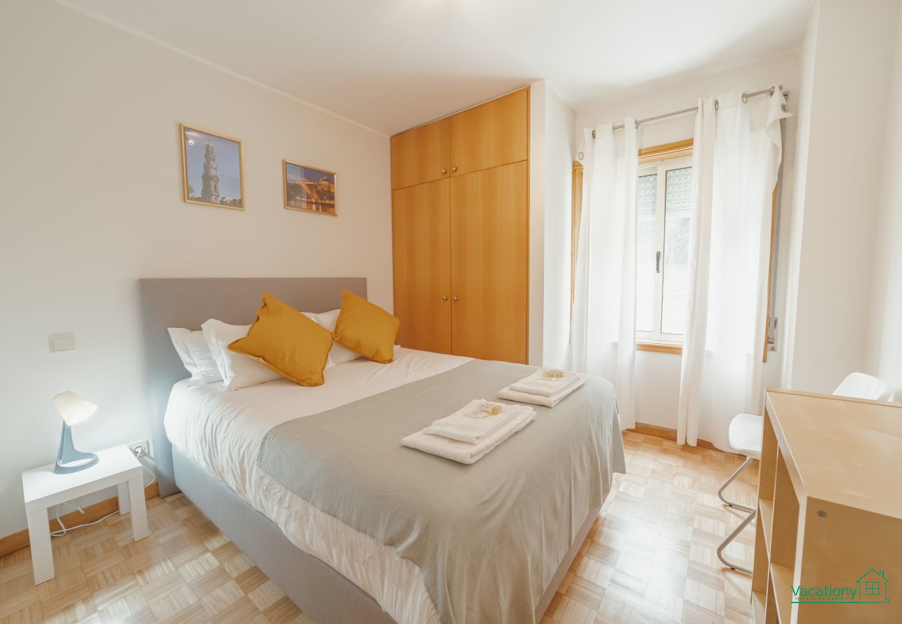 Apartamento en Oporto - DOWNTOWN TRINDADE WITH TERRACE