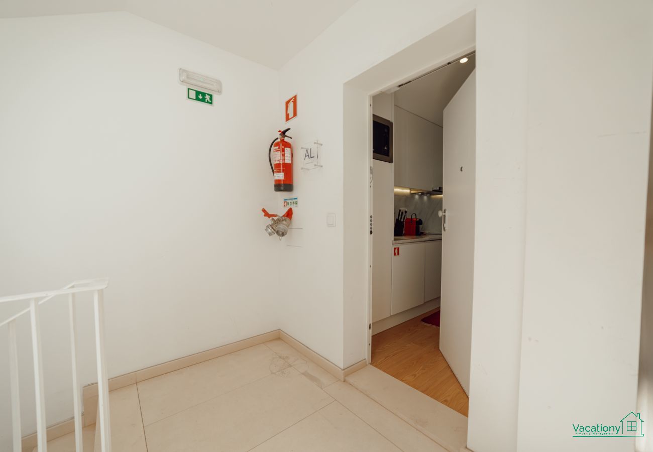 Apartamento en Oporto - DOWNTOWN BRIGHT & BALCONY APARTMENT by VACATIONY