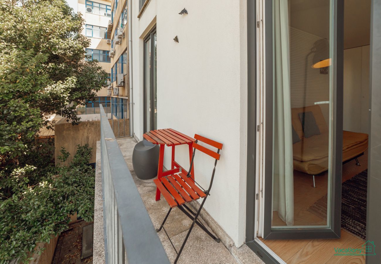Apartamento en Oporto - DOWNTOWN BRIGHT & BALCONY APARTMENT by VACATIONY
