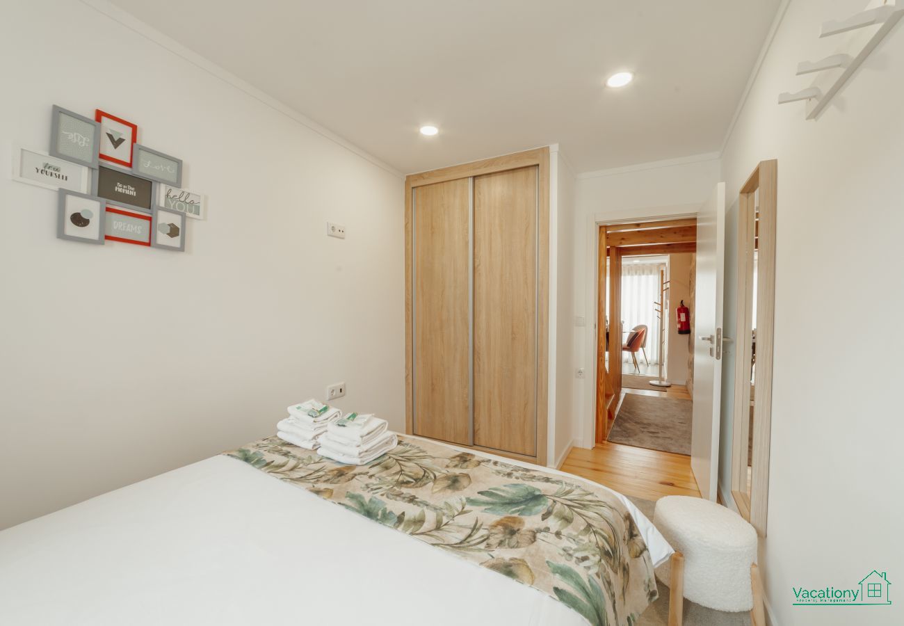 Apartamento en Oporto - CITY CENTER COMFORT APARTMENT B by VACATIONY