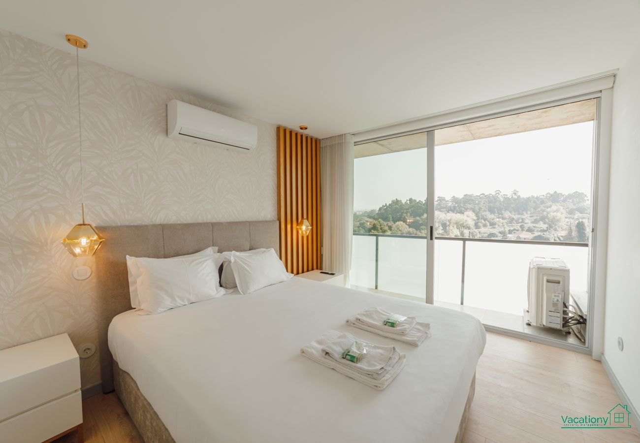 Apartamento en Oporto - AMAZING RIVERVIEW APARTMENT w/ POOL by VACATIONY