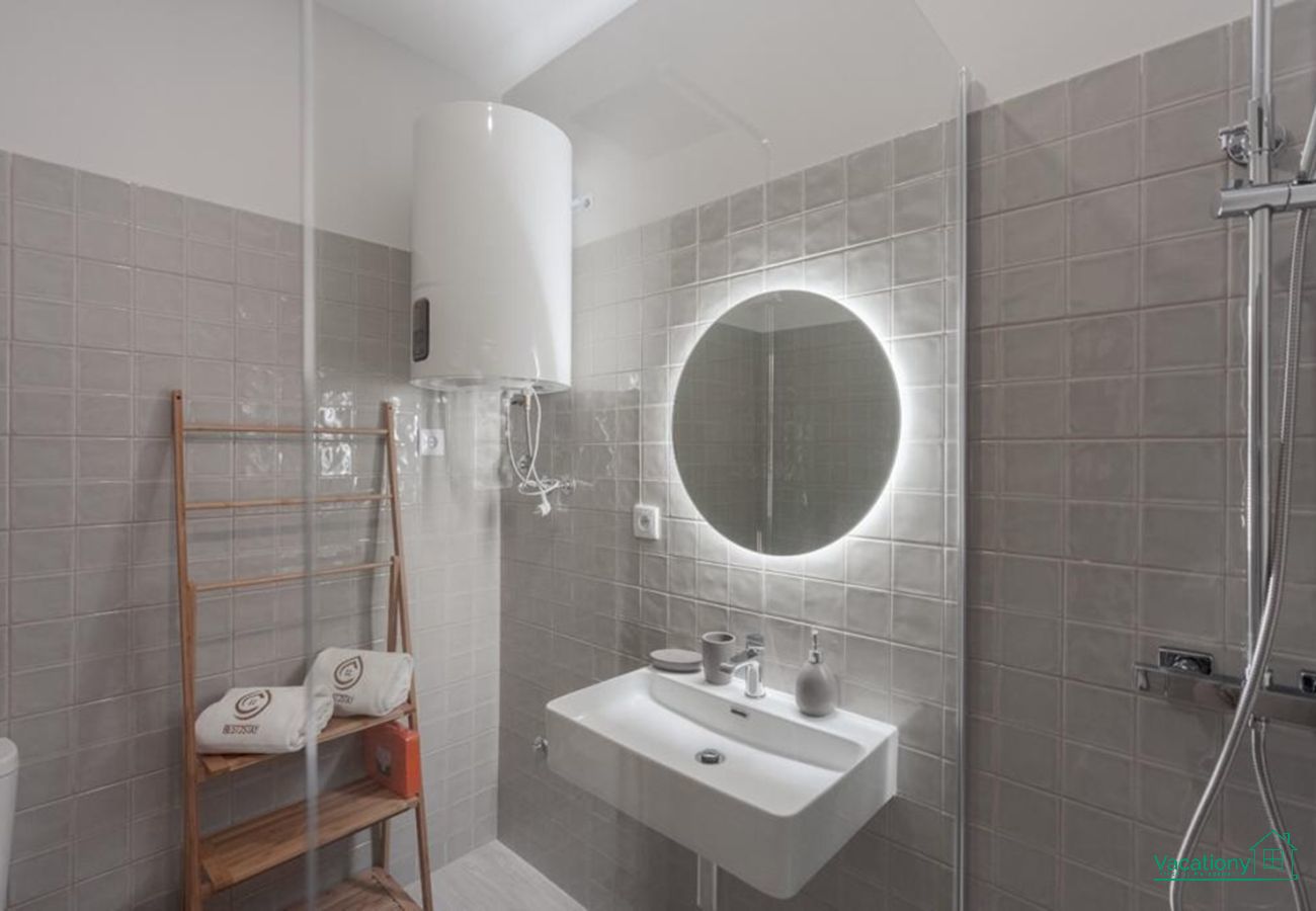 Estudio en Oporto - COLORFUL STUDIO 1 MUNICIPAL POOL by VACATIONY