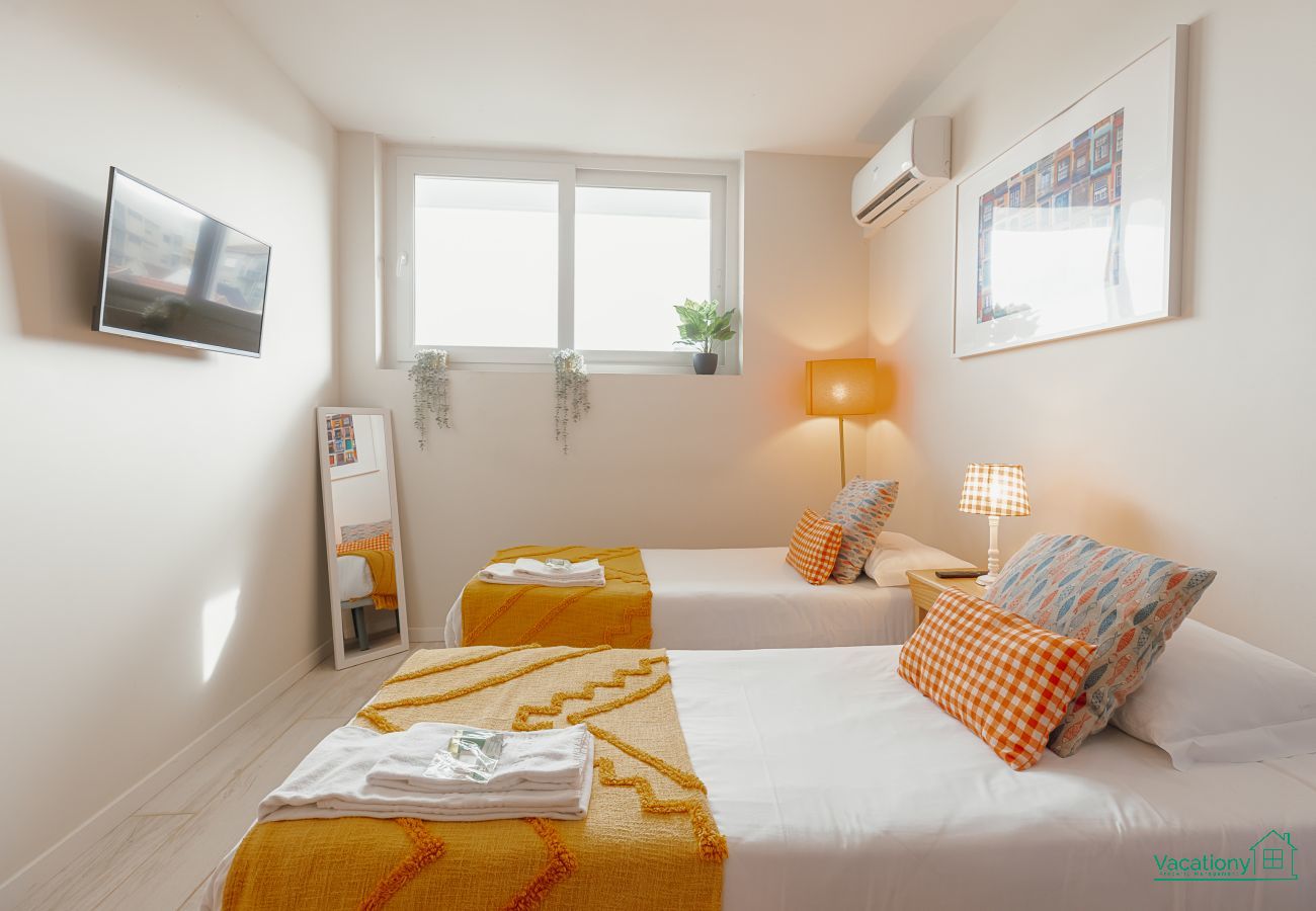 Estudio en Oporto - COLORFUL STUDIO 2 MUNICIPAL POOL by VACATIONY