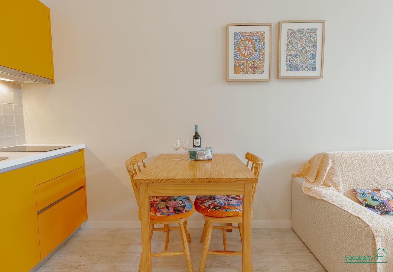 Estudio en Oporto - COLORFUL STUDIO 3 MUNICIPAL POOL by VACATIONY