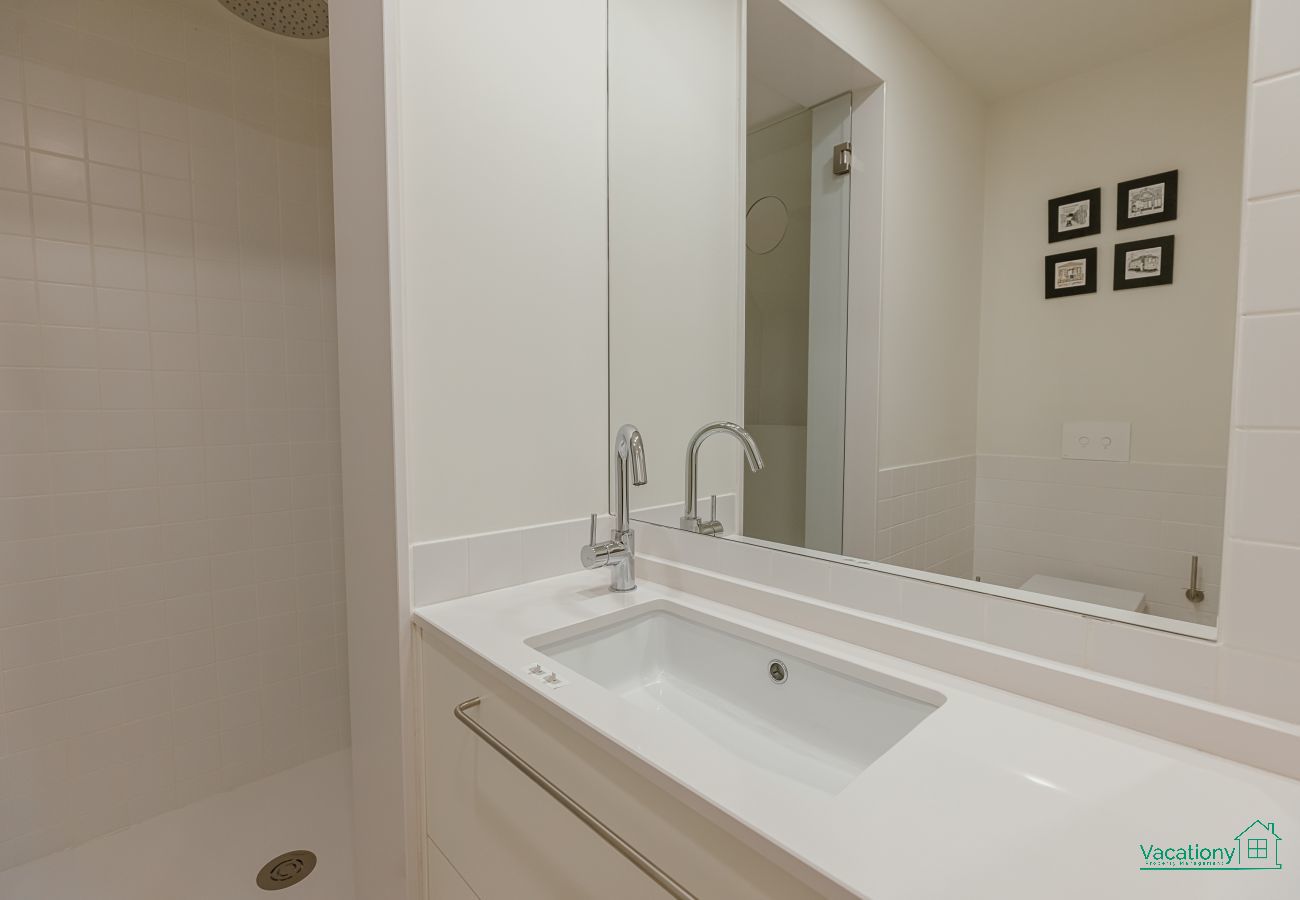 Apartamento en Oporto - BOAVISTA DUPLEX WITH BALCONY by VACATIONY