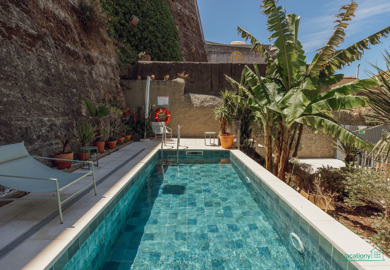 Apartamento en Vila Nova de Gaia - BRIDGE & POOL RETREAT by VACATIONY