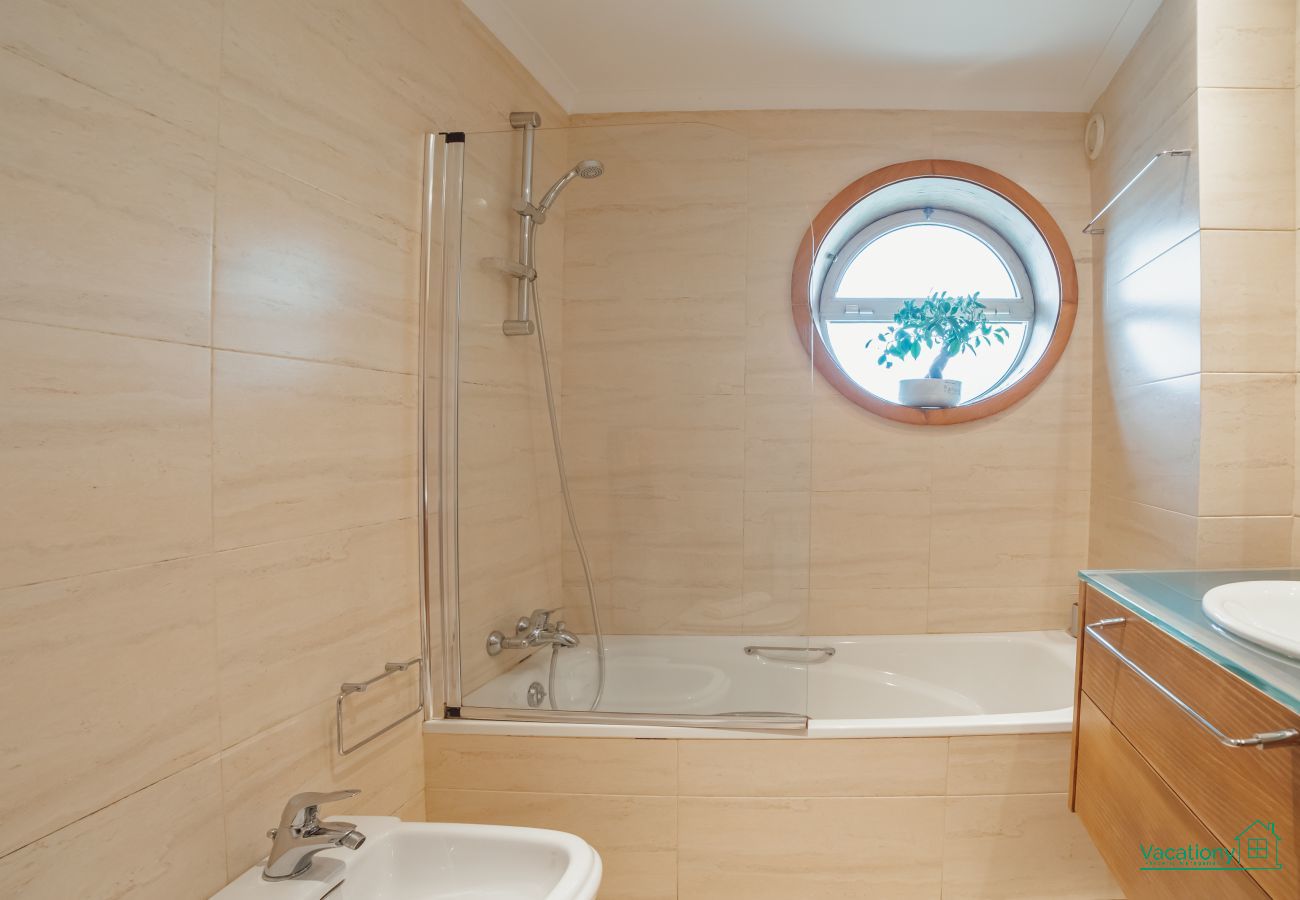Appartement à Vila Nova de Gaia - ARCOZELO POOL & GARAGE by VACATIONY