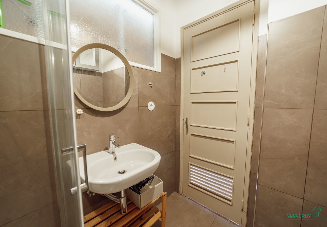 Appartement à Porto - SANTA CATARINA FLAT 2BD with BALCONY by VACATIONY