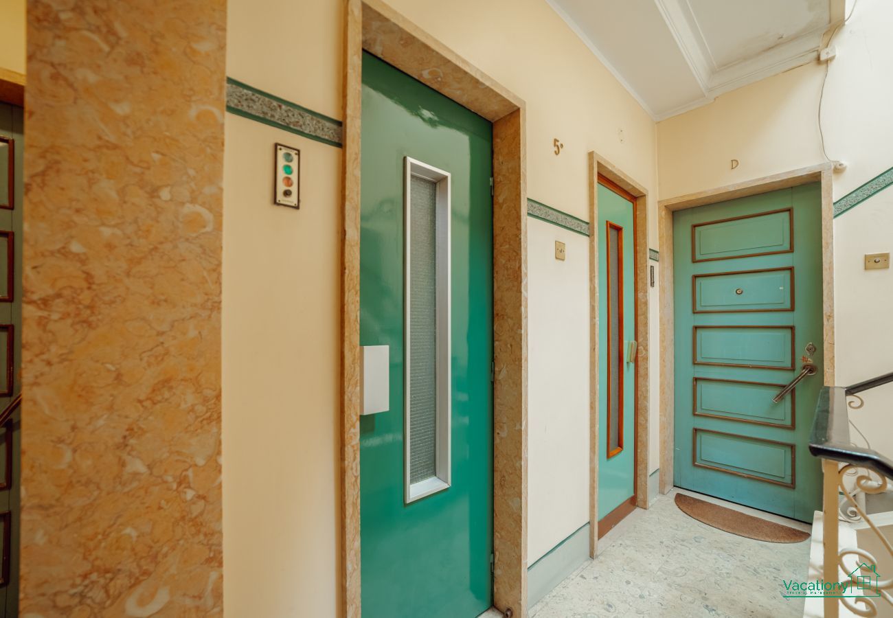 Appartement à Porto - SANTA CATARINA FLAT 2BD with BALCONY by VACATIONY