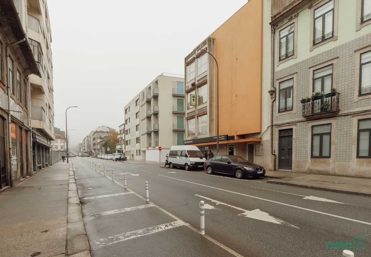 Appartement à Porto - BRIGHT WINDOW APARTMENT by VACATIONY