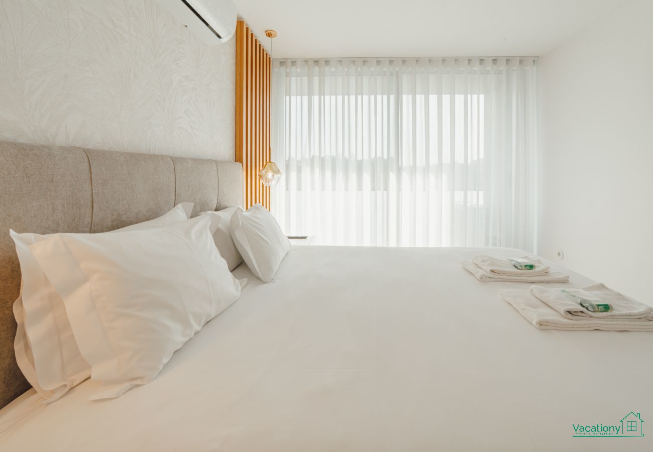 Appartement à Porto - AMAZING RIVERVIEW APARTMENT w/ POOL by VACATIONY