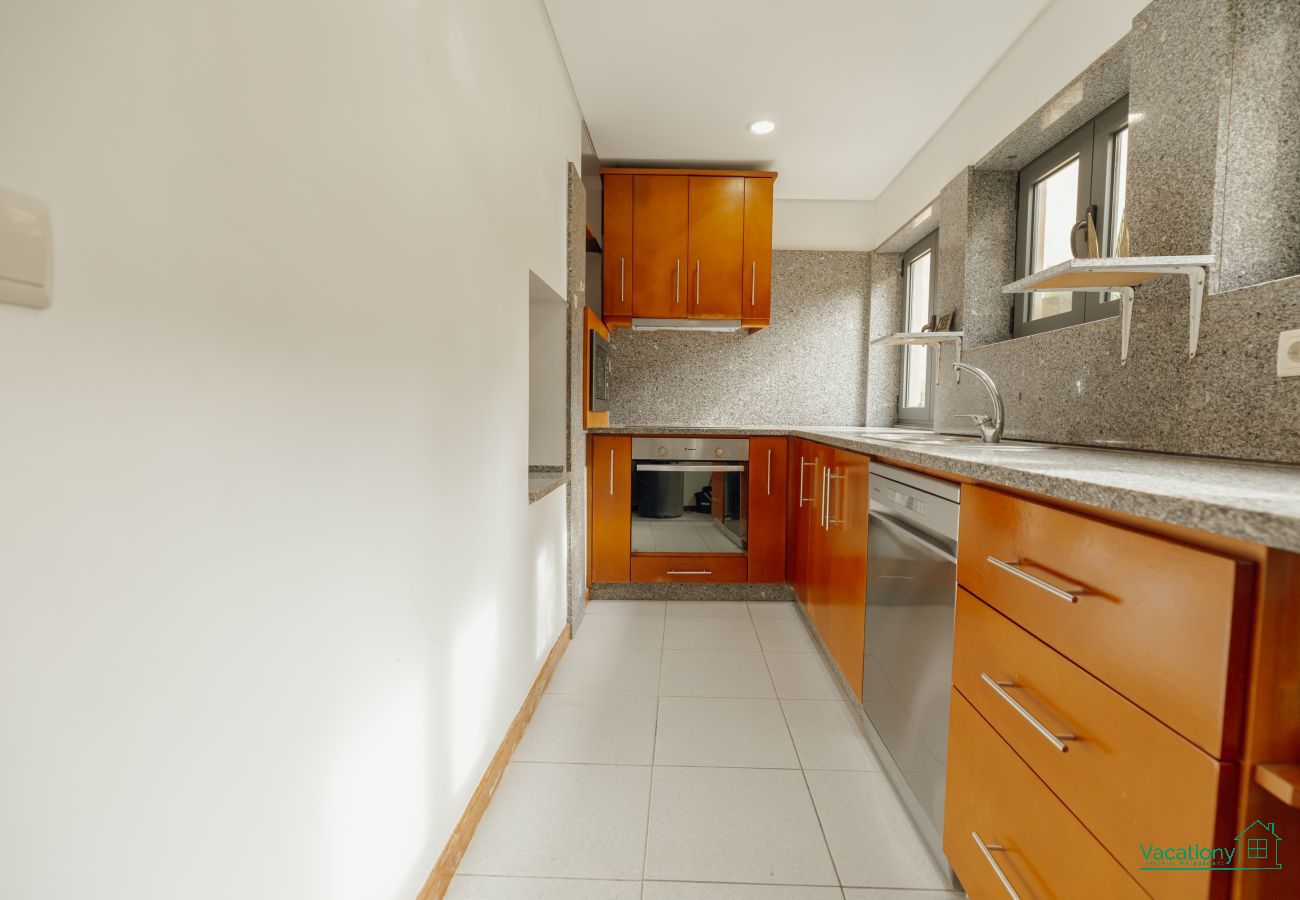 Appartement à Porto - MODERN TERRACE 2BD APARTMENT by VACATIONY